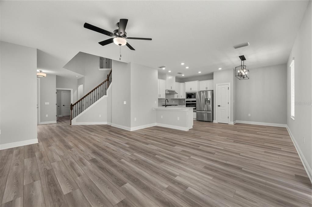 For Sale: $499,900 (4 beds, 3 baths, 2158 Square Feet)