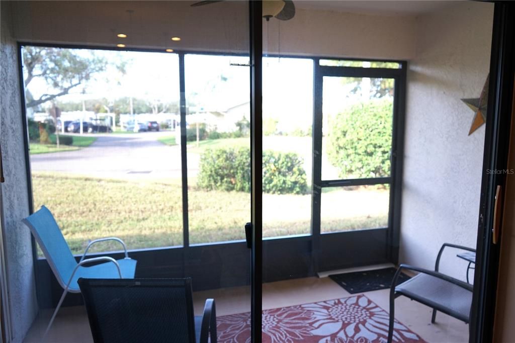En Venta: $147,000 (2 camas, 2 baños, 1073 Pies cuadrados)