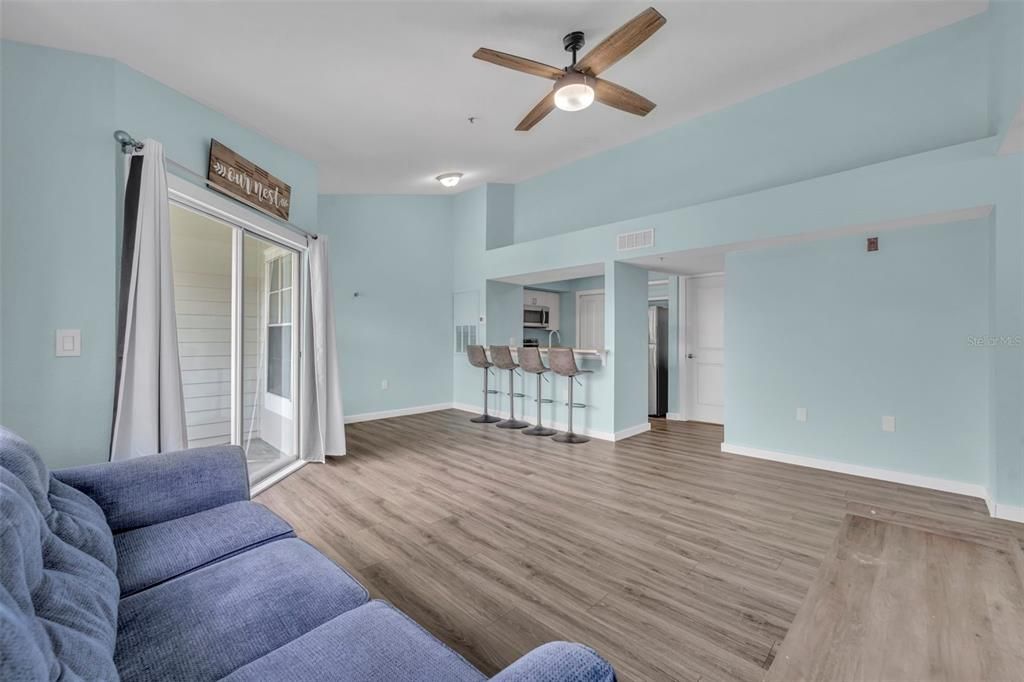 En Venta: $199,900 (1 camas, 1 baños, 724 Pies cuadrados)