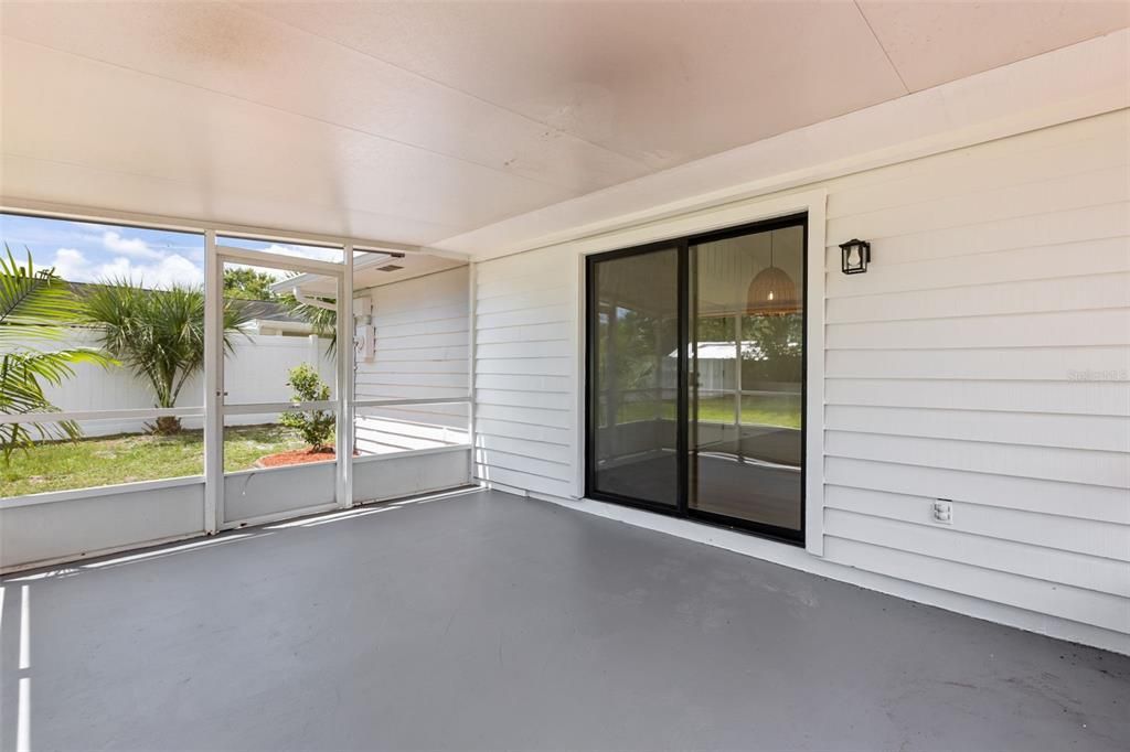 Activo con contrato: $299,900 (2 camas, 2 baños, 1196 Pies cuadrados)
