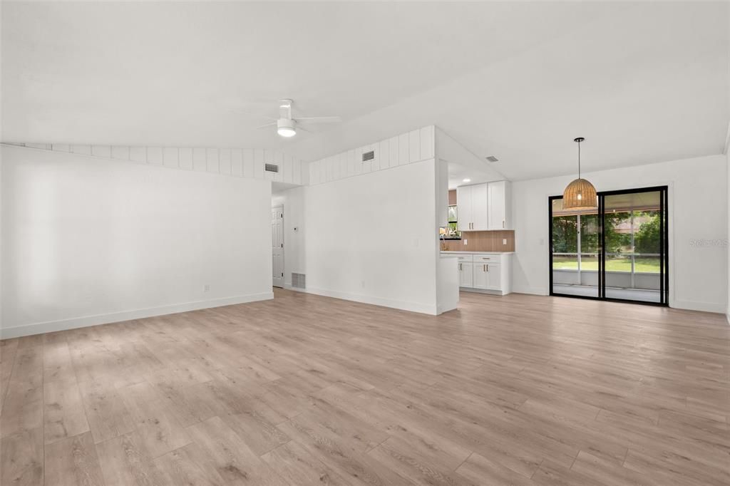 Activo con contrato: $299,900 (2 camas, 2 baños, 1196 Pies cuadrados)