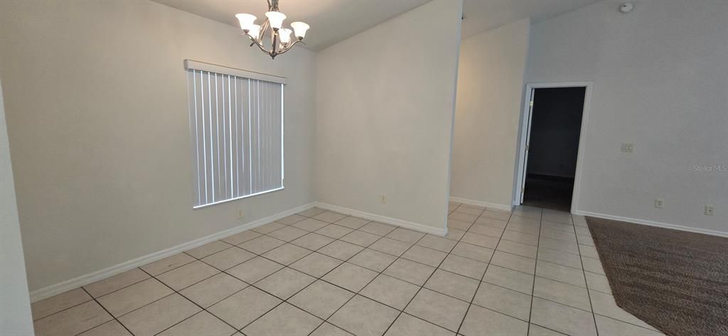 For Rent: $1,700 (3 beds, 2 baths, 1607 Square Feet)