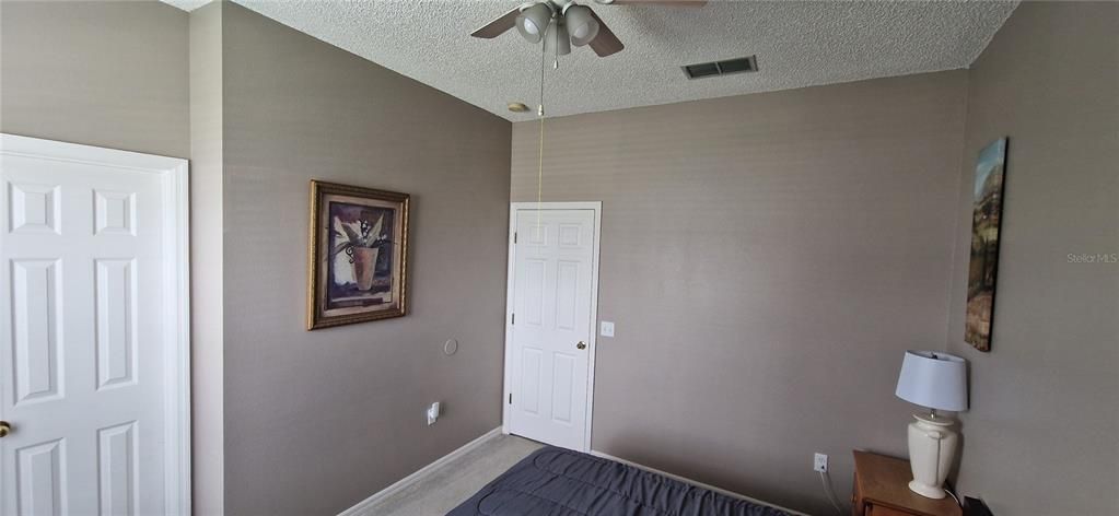 For Sale: $425,000 (4 beds, 3 baths, 2384 Square Feet)