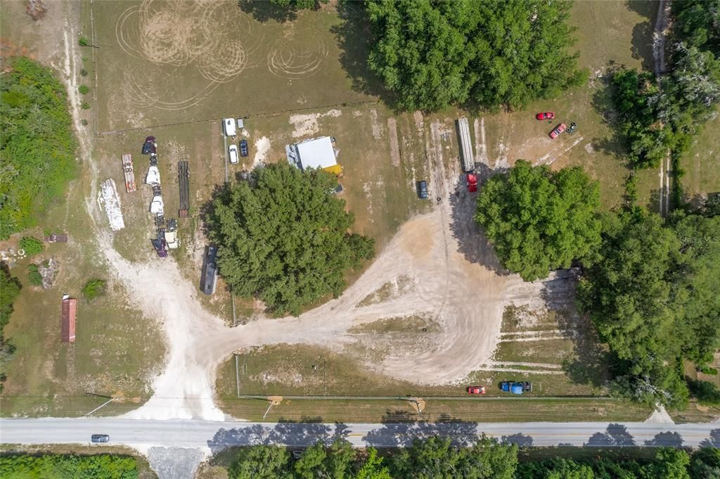 На продажу: $349,900 (4.83 acres)