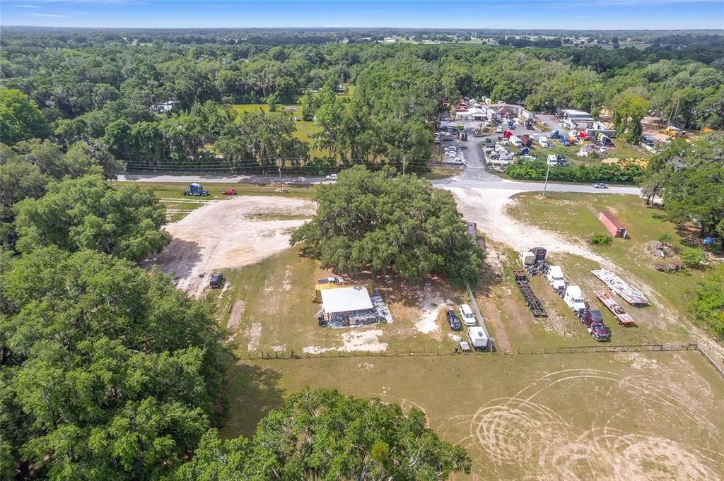 На продажу: $349,900 (4.83 acres)