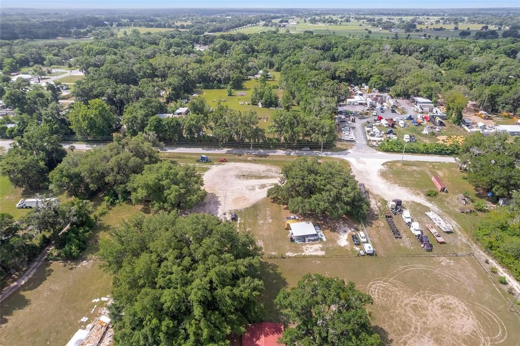На продажу: $349,900 (4.83 acres)