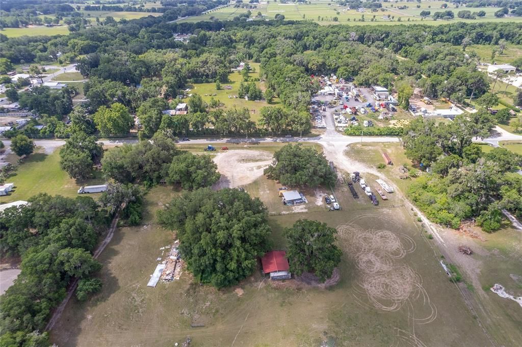 На продажу: $349,900 (4.83 acres)