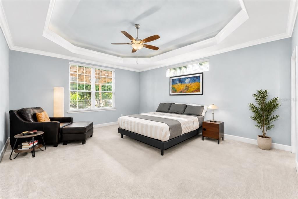 Activo con contrato: $549,900 (4 camas, 3 baños, 2550 Pies cuadrados)