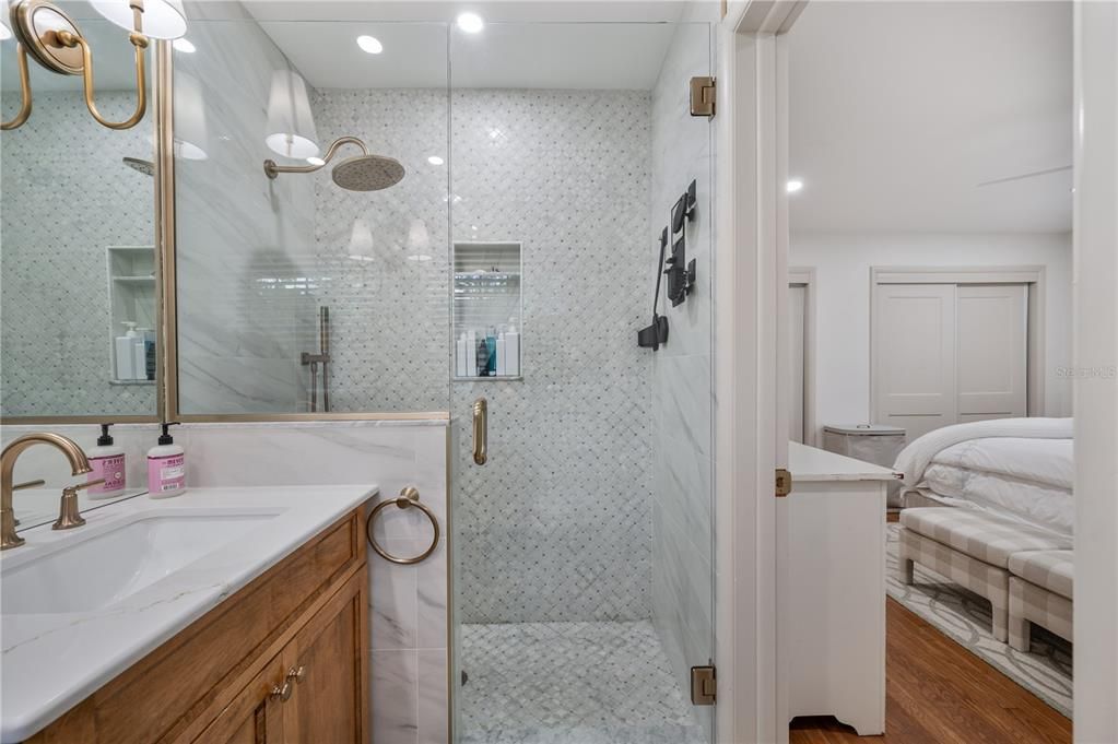 En Venta: $515,000 (4 camas, 2 baños, 1760 Pies cuadrados)
