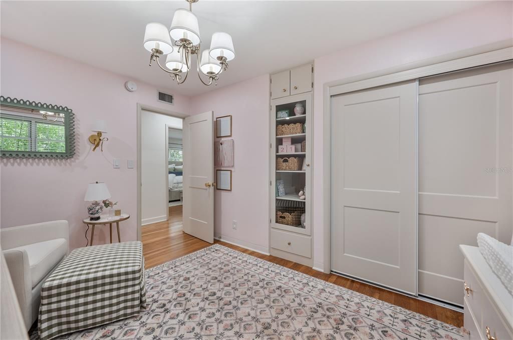 En Venta: $515,000 (4 camas, 2 baños, 1760 Pies cuadrados)