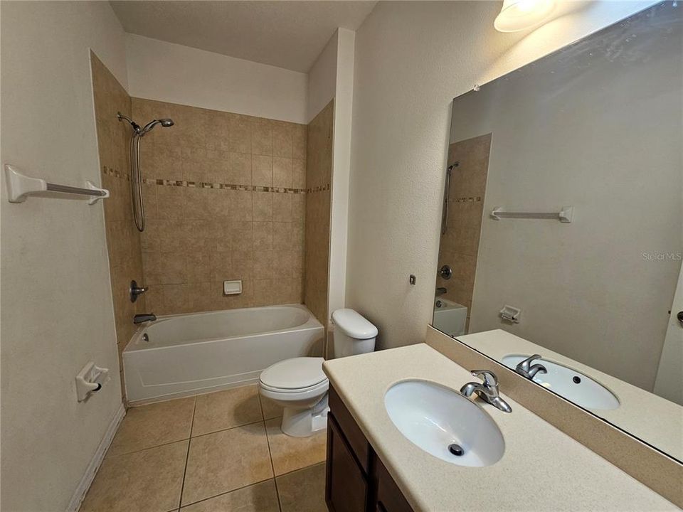 Active With Contract: $579,900 (4 beds, 3 baths, 2948 Square Feet)