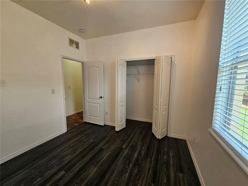 Active With Contract: $579,900 (4 beds, 3 baths, 2948 Square Feet)
