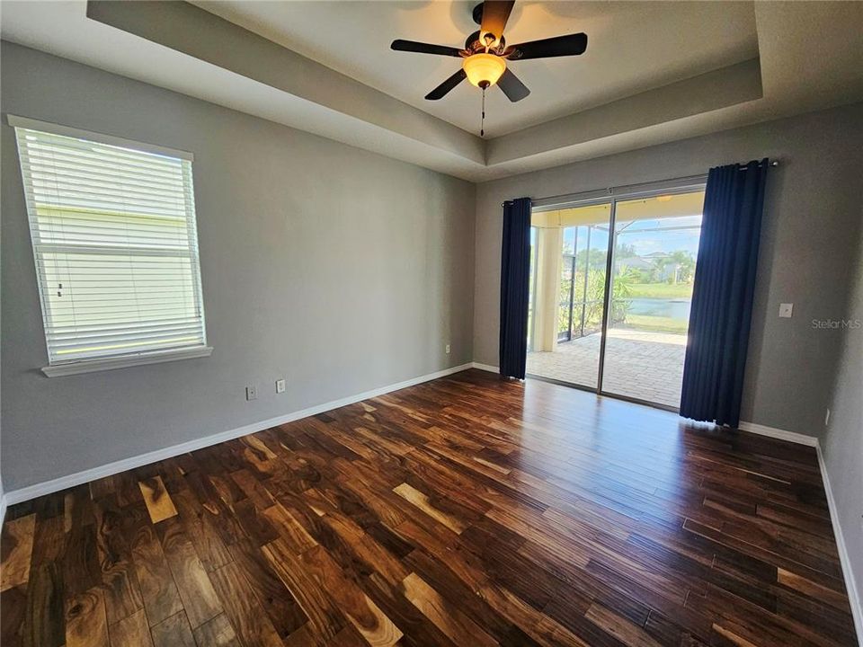 Active With Contract: $579,900 (4 beds, 3 baths, 2948 Square Feet)