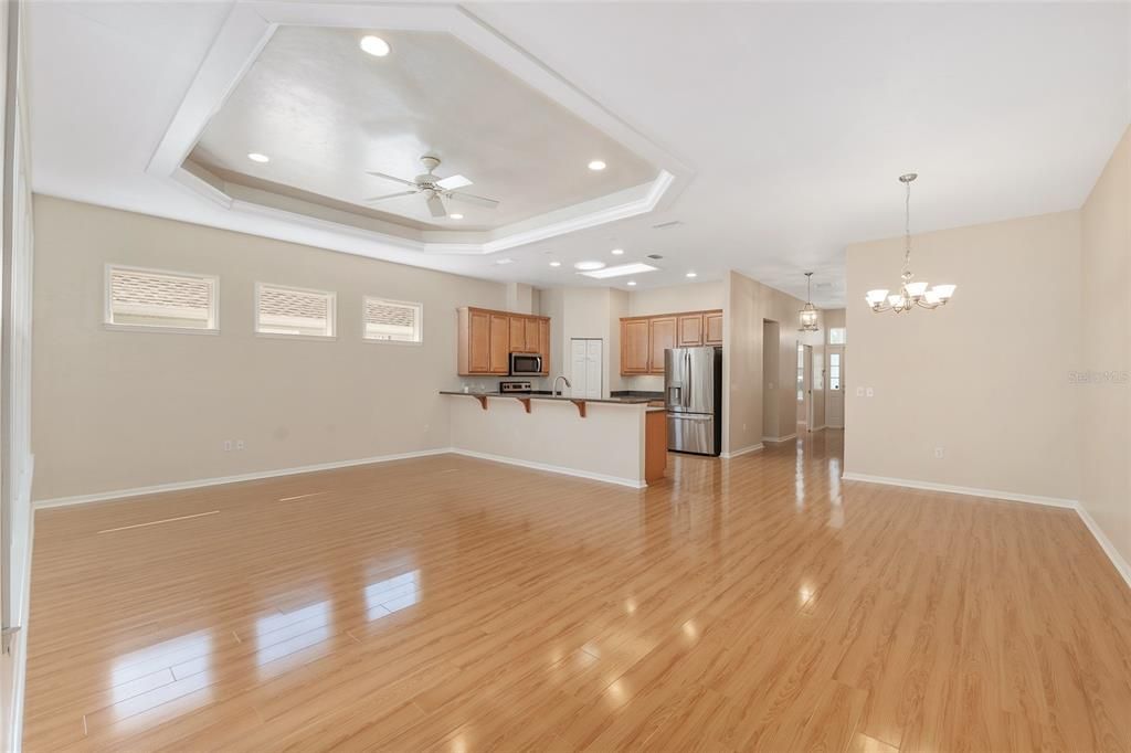 En Venta: $450,000 (3 camas, 2 baños, 2112 Pies cuadrados)