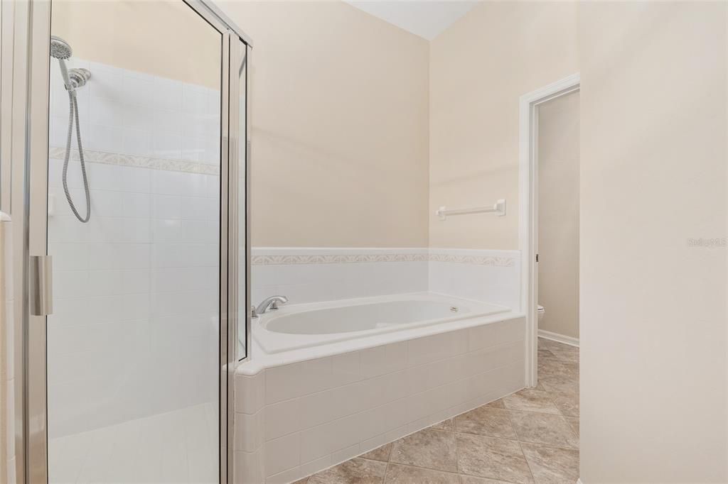 En Venta: $450,000 (3 camas, 2 baños, 2112 Pies cuadrados)