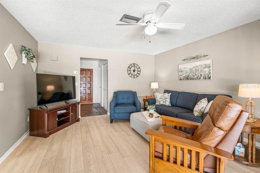 For Sale: $429,000 (3 beds, 2 baths, 1680 Square Feet)