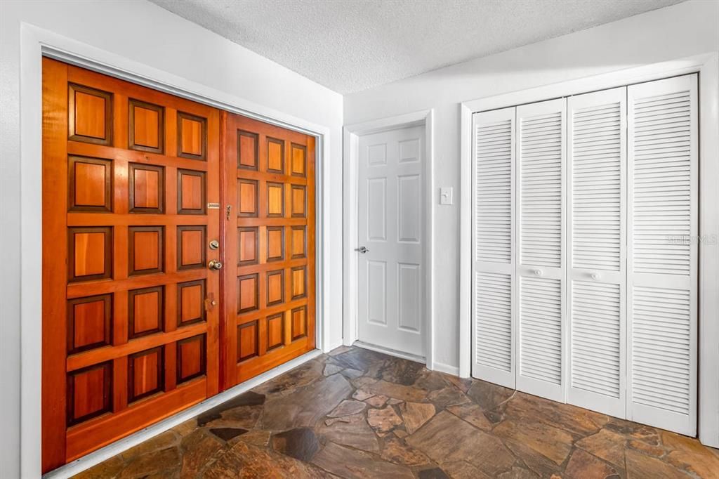 For Sale: $429,000 (3 beds, 2 baths, 1680 Square Feet)