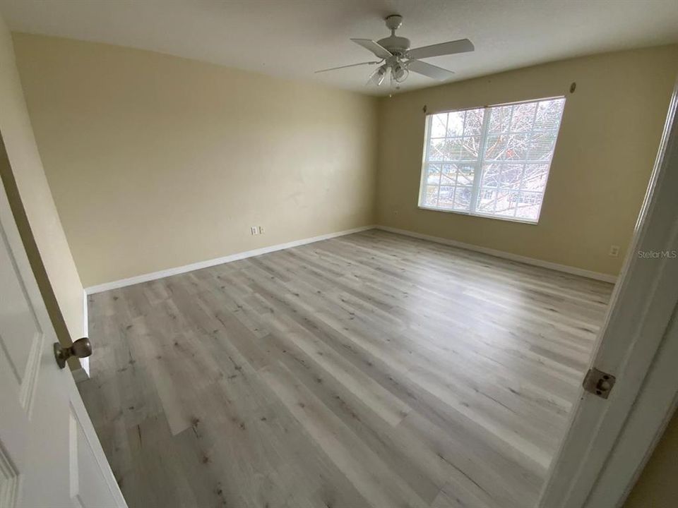 В аренду: $1,650 (3 спален, 2 ванн, 1251 Квадратных фут)
