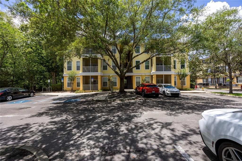 For Sale: $185,000 (2 beds, 2 baths, 1038 Square Feet)