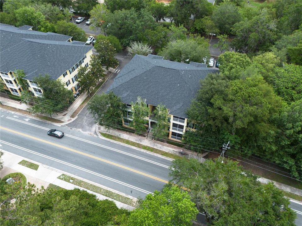 For Sale: $185,000 (2 beds, 2 baths, 1038 Square Feet)