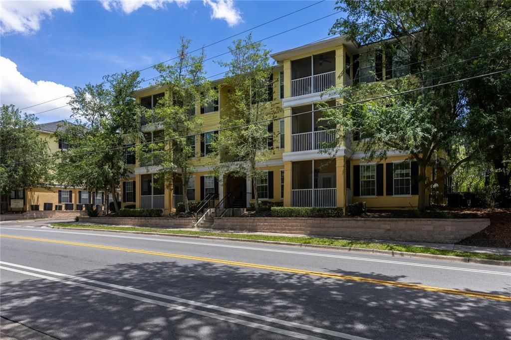 For Sale: $185,000 (2 beds, 2 baths, 1038 Square Feet)
