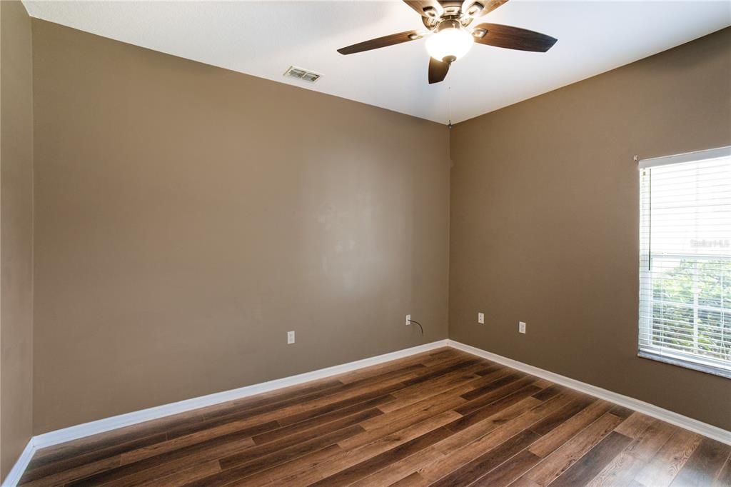 Active With Contract: $267,500 (2 beds, 2 baths, 1467 Square Feet)