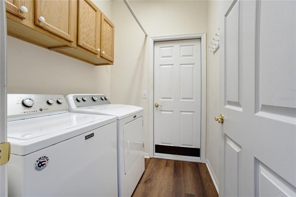 Active With Contract: $267,500 (2 beds, 2 baths, 1467 Square Feet)