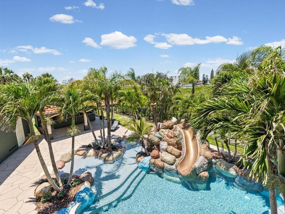 For Sale: $7,900,000 (6 beds, 6 baths, 9136 Square Feet)