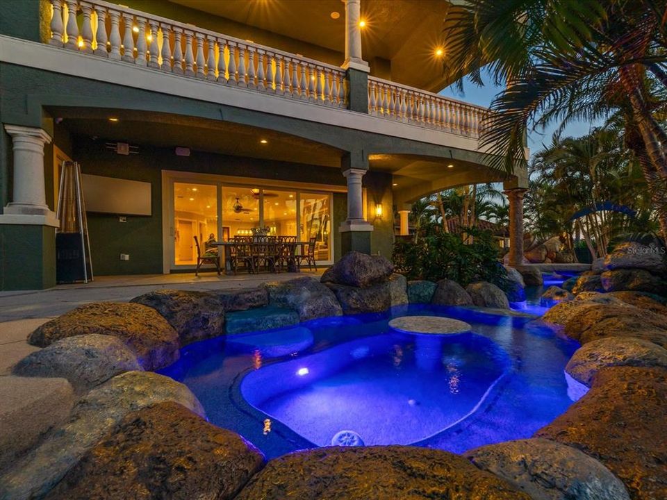 For Sale: $7,900,000 (6 beds, 6 baths, 9136 Square Feet)