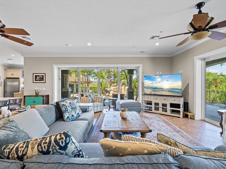 For Sale: $7,900,000 (6 beds, 6 baths, 9136 Square Feet)