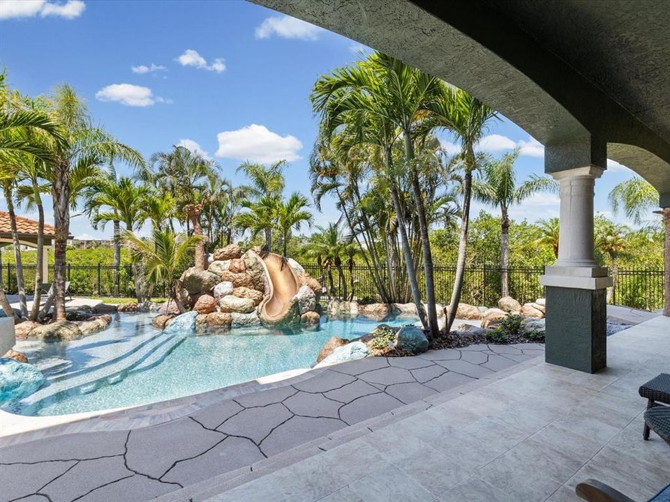 For Sale: $7,900,000 (6 beds, 6 baths, 9136 Square Feet)