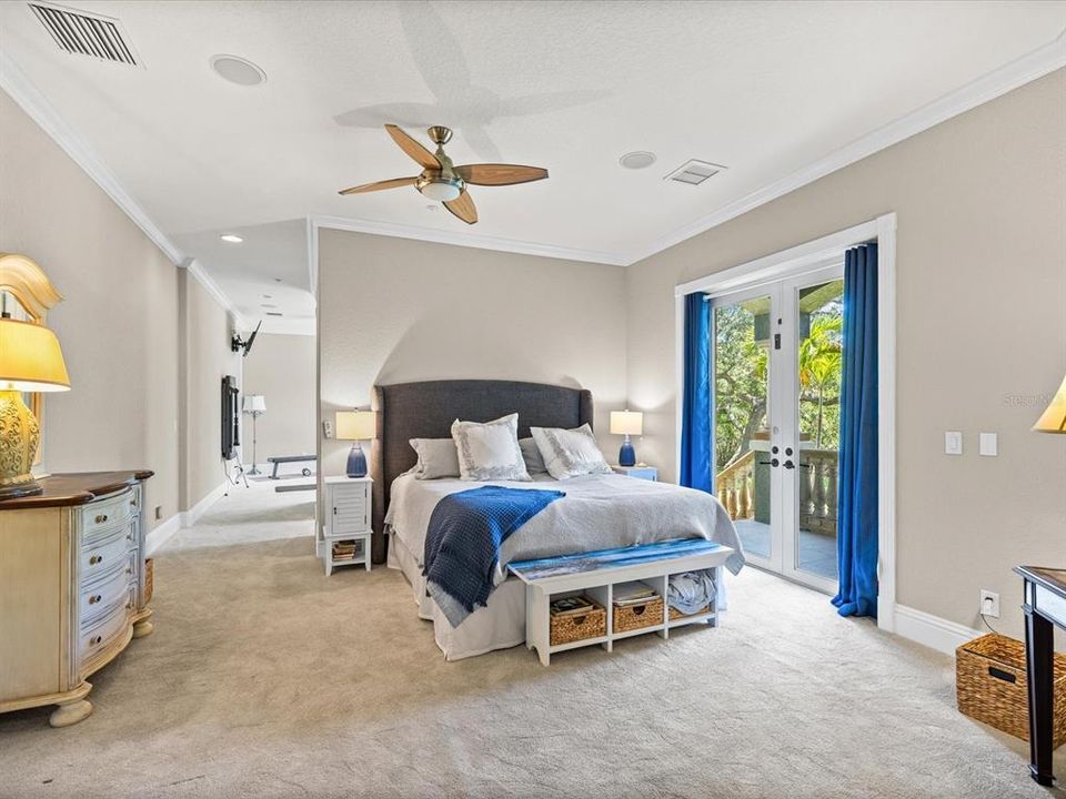 For Sale: $7,900,000 (6 beds, 6 baths, 9136 Square Feet)
