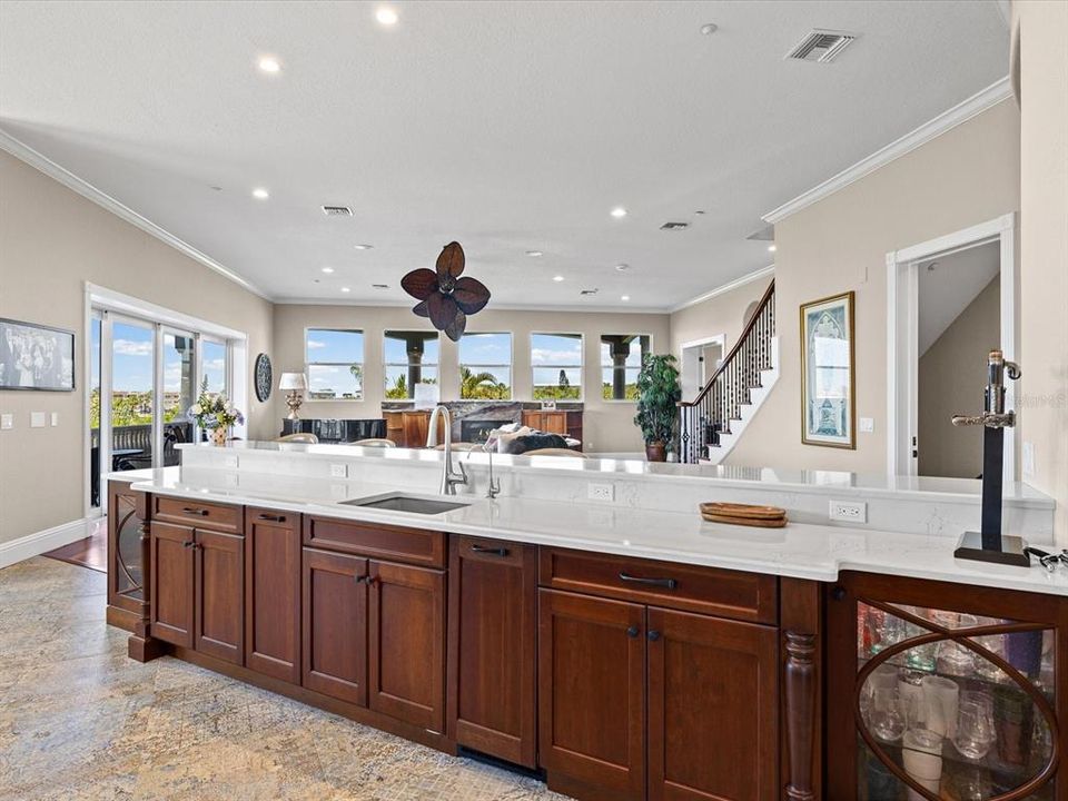 For Sale: $7,900,000 (6 beds, 6 baths, 9136 Square Feet)