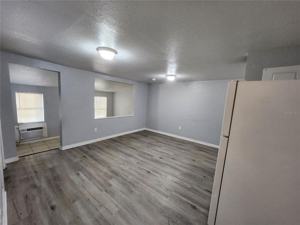 В аренду: $995 (2 спален, 1 ванн, 620 Квадратных фут)