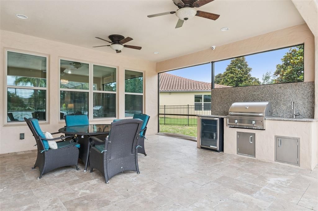 For Sale: $1,360,000 (5 beds, 4 baths, 4137 Square Feet)
