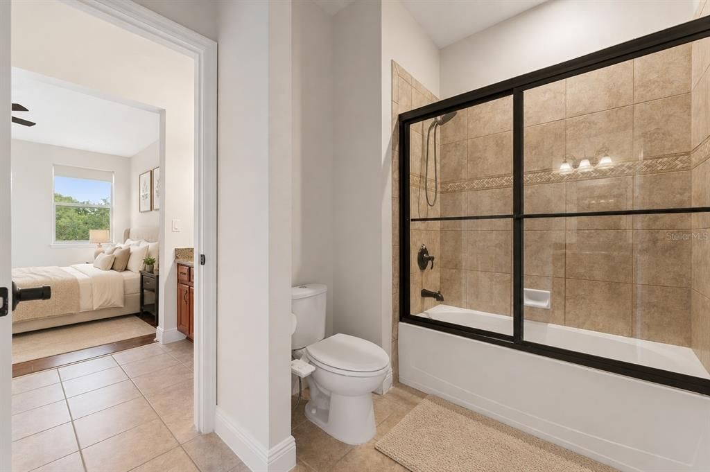 For Sale: $1,360,000 (5 beds, 4 baths, 4137 Square Feet)
