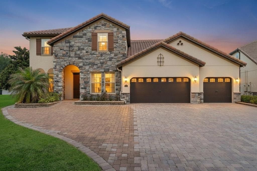 For Sale: $1,360,000 (5 beds, 4 baths, 4137 Square Feet)