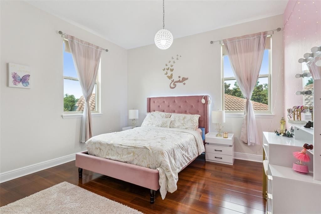 For Sale: $1,360,000 (5 beds, 4 baths, 4137 Square Feet)
