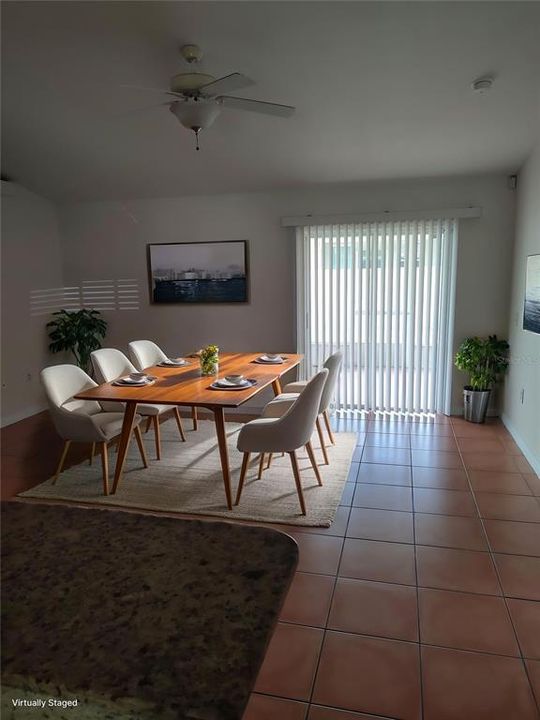 В аренду: $1,700 (3 спален, 2 ванн, 1250 Квадратных фут)