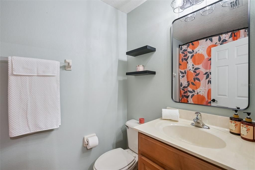 For Sale: $330,000 (3 beds, 2 baths, 1664 Square Feet)