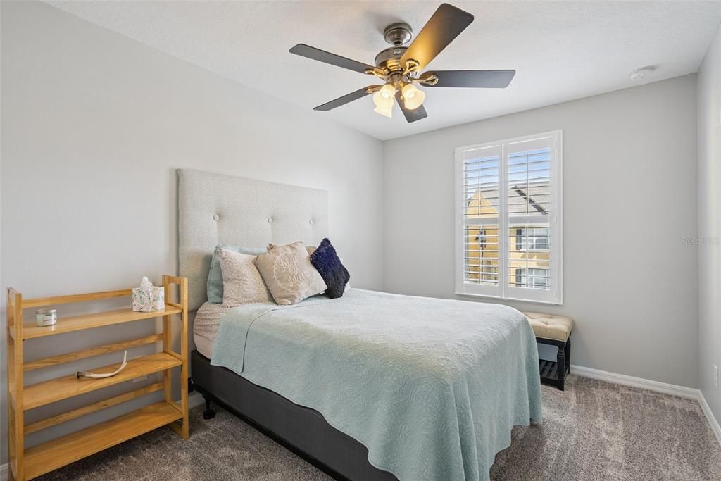 For Sale: $330,000 (3 beds, 2 baths, 1664 Square Feet)