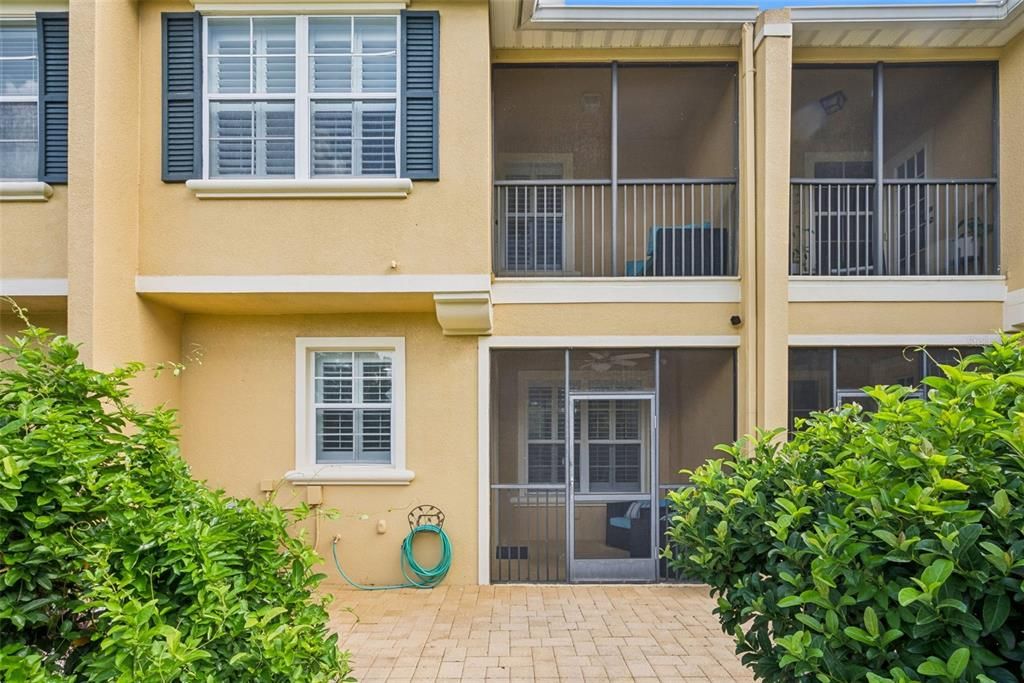 For Sale: $330,000 (3 beds, 2 baths, 1664 Square Feet)