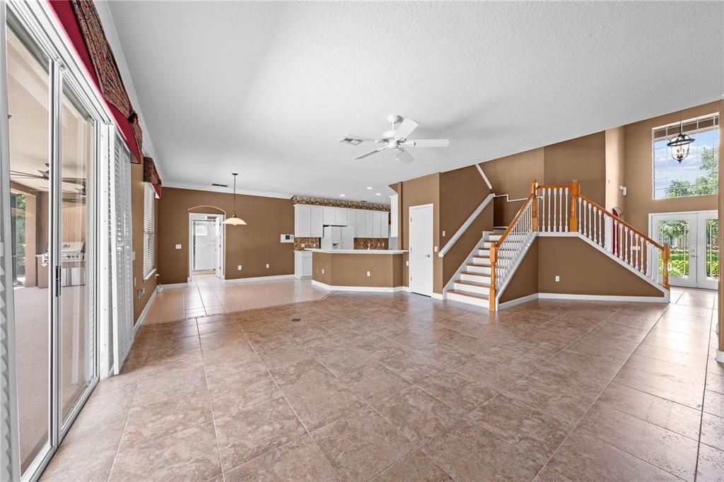 For Sale: $790,000 (5 beds, 4 baths, 3643 Square Feet)