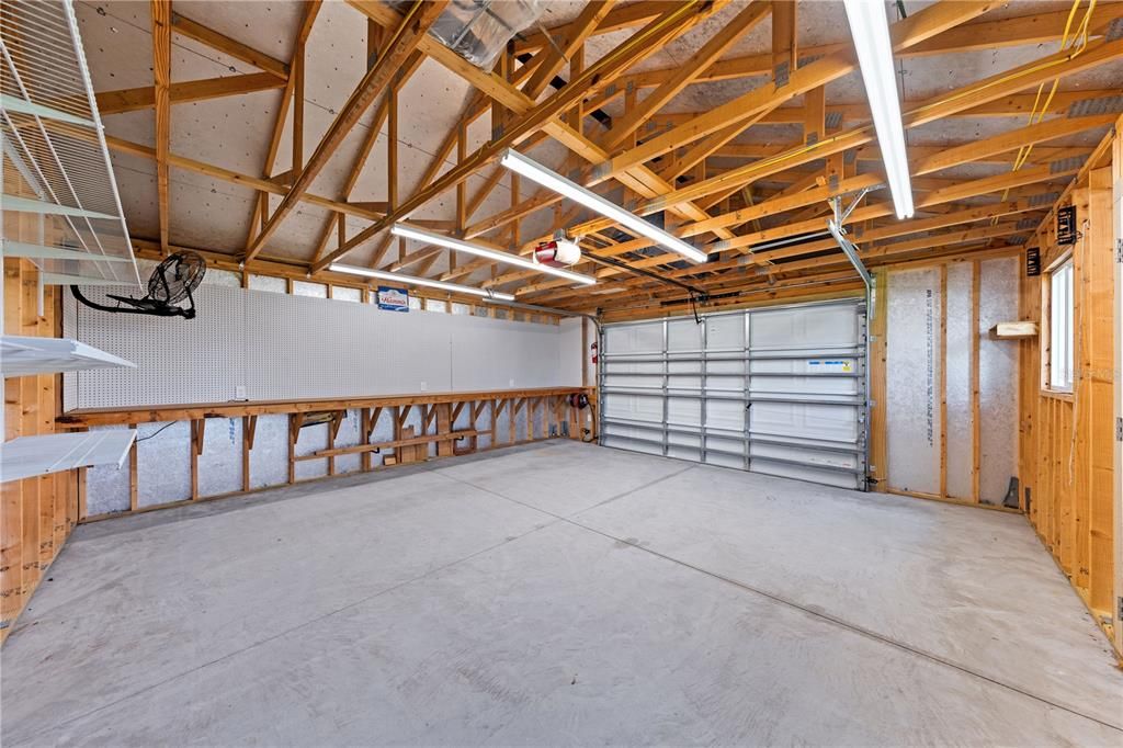 For Sale: $790,000 (5 beds, 4 baths, 3643 Square Feet)
