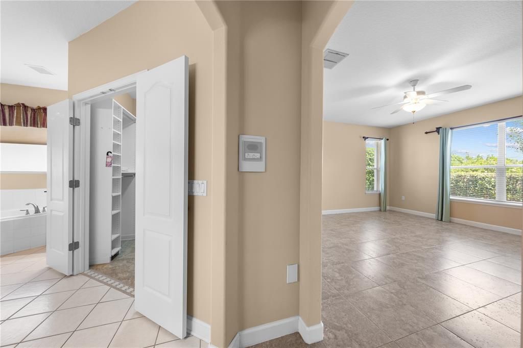 For Sale: $790,000 (5 beds, 4 baths, 3643 Square Feet)