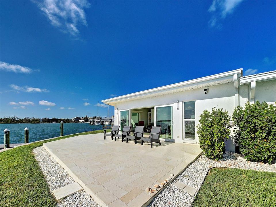For Sale: $1,450,000 (1 beds, 2 baths, 1178 Square Feet)