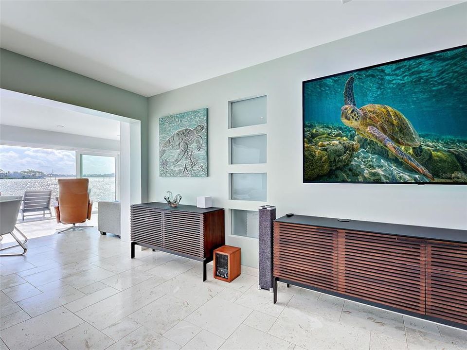 For Sale: $1,450,000 (1 beds, 2 baths, 1178 Square Feet)