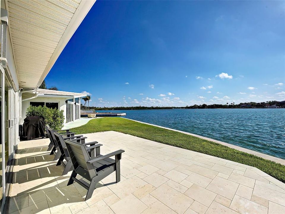 For Sale: $1,450,000 (1 beds, 2 baths, 1178 Square Feet)