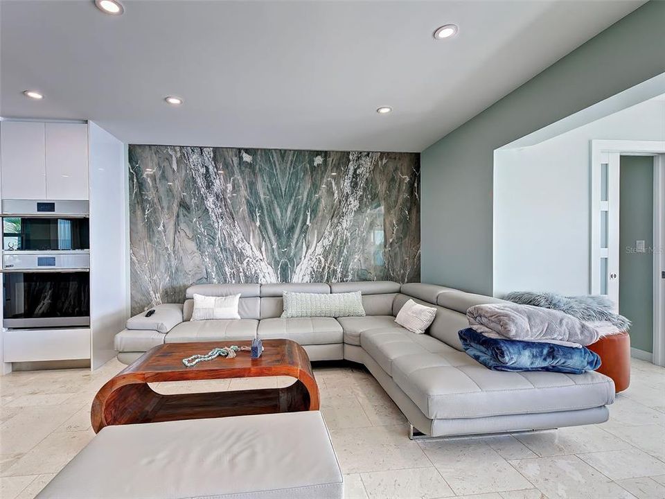 For Sale: $1,450,000 (1 beds, 2 baths, 1178 Square Feet)