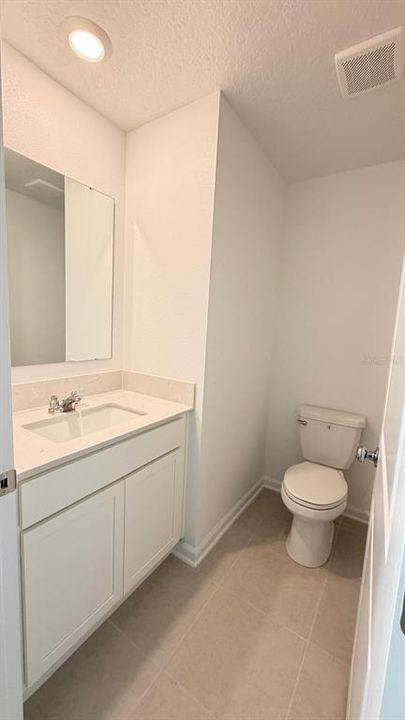 En Renta: $2,360 (3 camas, 2 baños, 1873 Pies cuadrados)